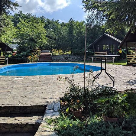 Camping Robinson Country Club Oradea Buitenkant foto