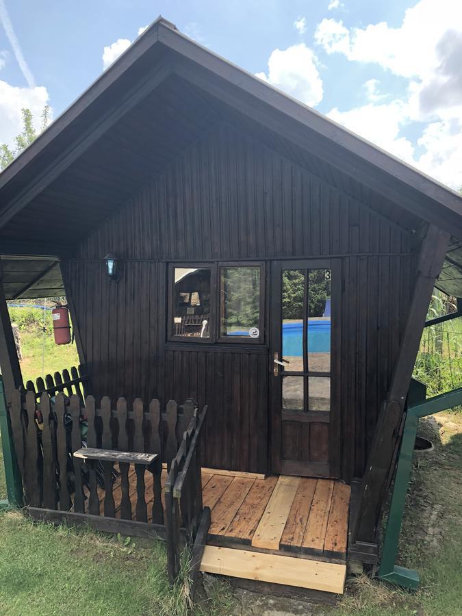 Camping Robinson Country Club Oradea Buitenkant foto